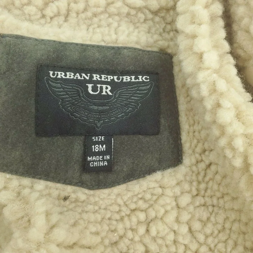 Urban Republic Boys Gray Flap Pockets Snap Buttons Winter Coat Size 18 Months